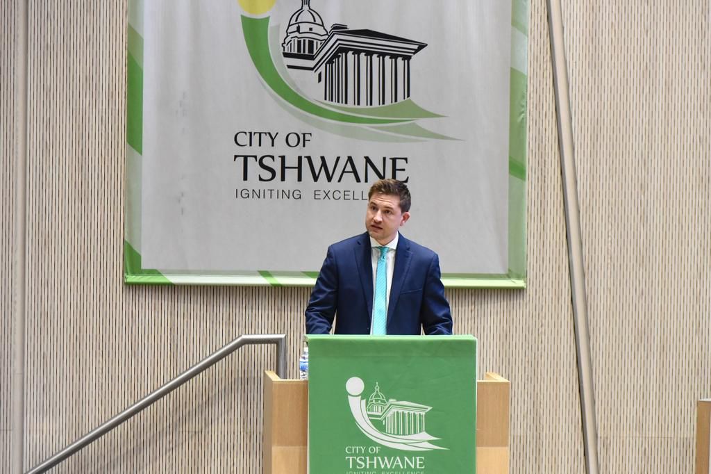 Addressing the guests at the Mayoral energy sector roundtable at Tshwane House city of Tshwane Mayor Cilliers Brink 