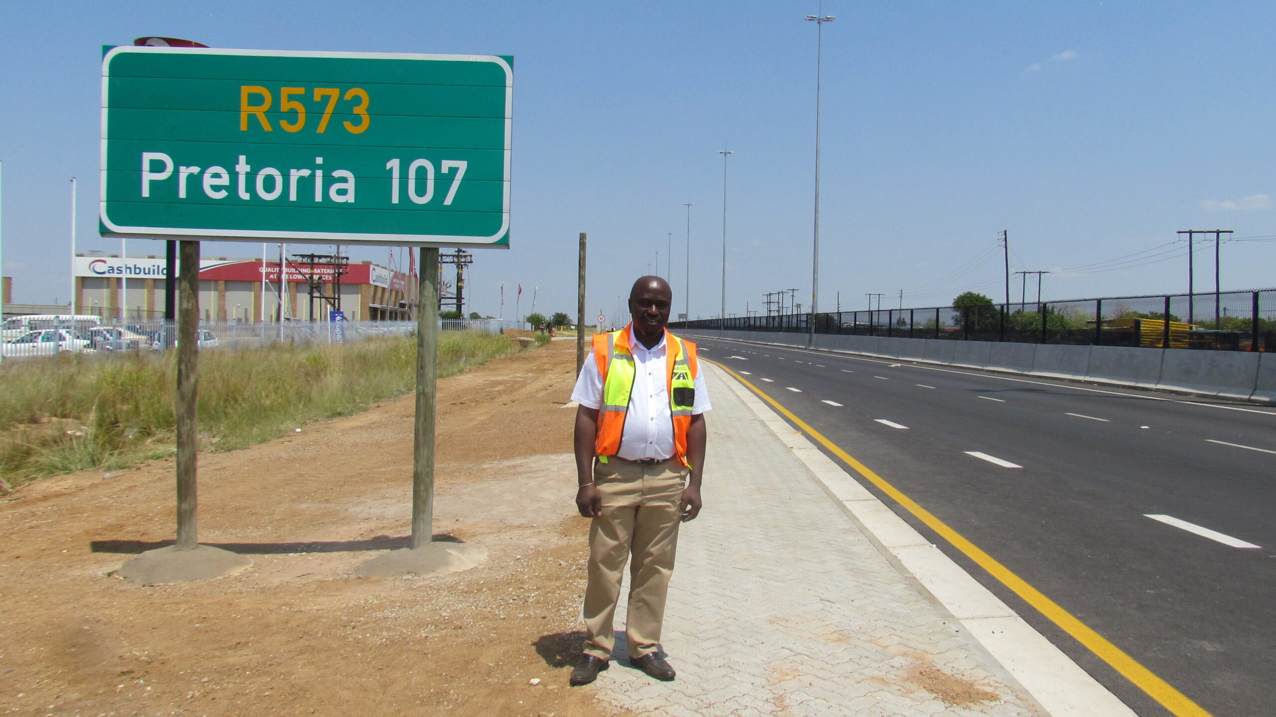 Limpopo project manager Lawrence Chauke inspecting the completion of R573 road project between Moteti and Marble Hall photo by Dimakatso Modipa