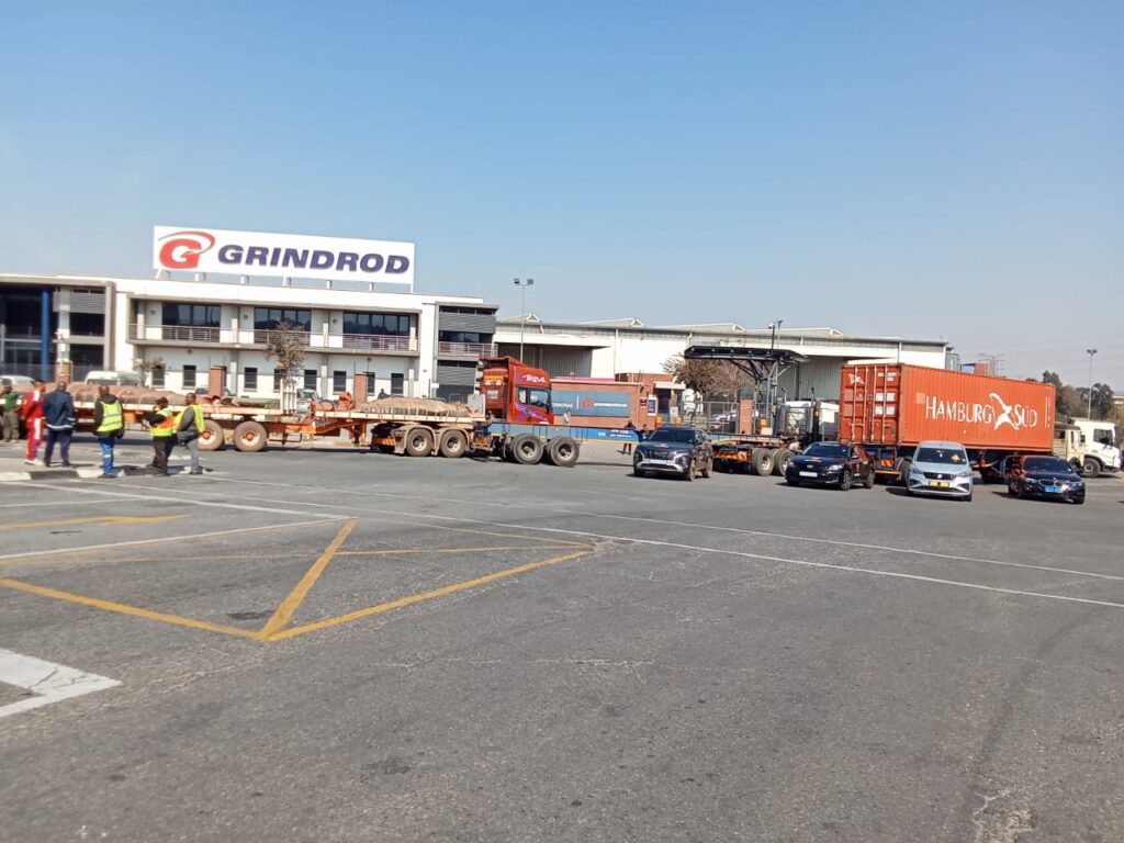 Truck drivers block the entrance with trucks photo by Dimakatso Modipa