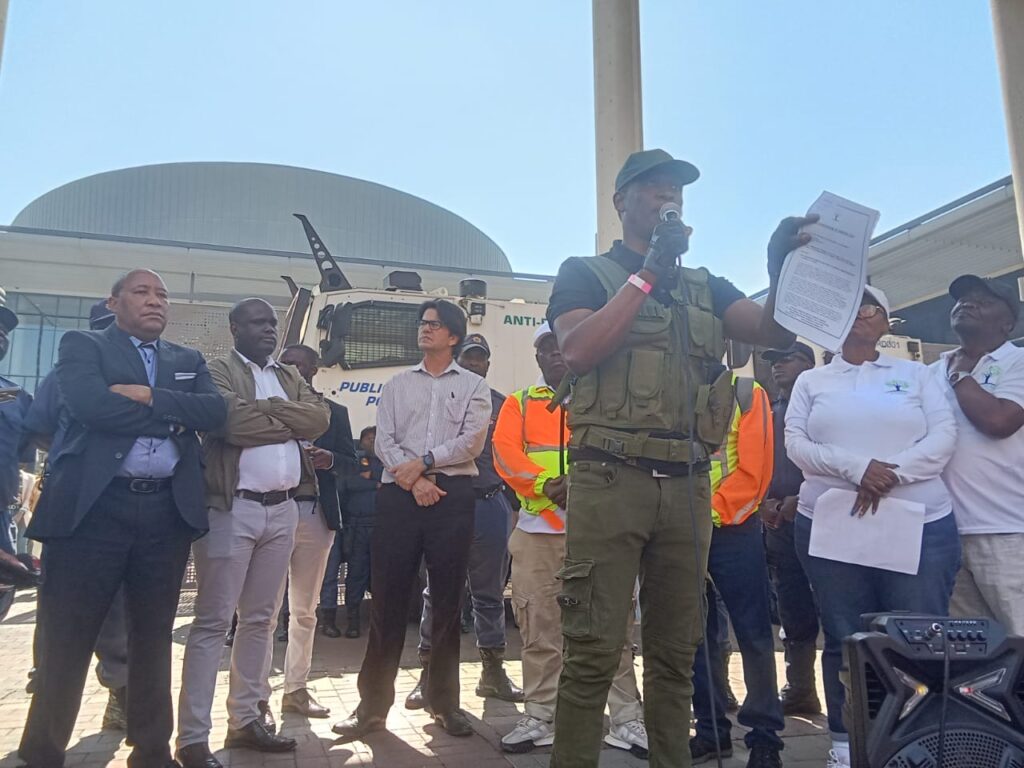 LASCA Tshwane Parliament Tshepo Mahlangu reading a memorandum photos by Dimakatso Modipa