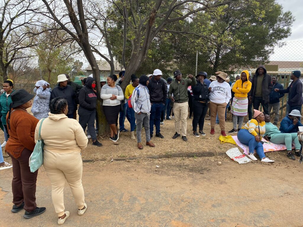 Security guards at Commando Building in Bronkhorspruit demand their salary