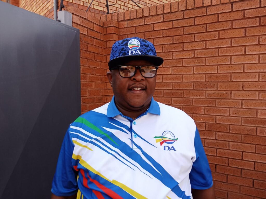 DA councillor Themba Fosi 