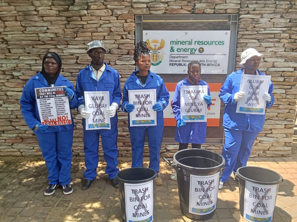 Vaal residents protest outside department of mineral resource and energy in Pretoria photos by Dimakatso Modipa