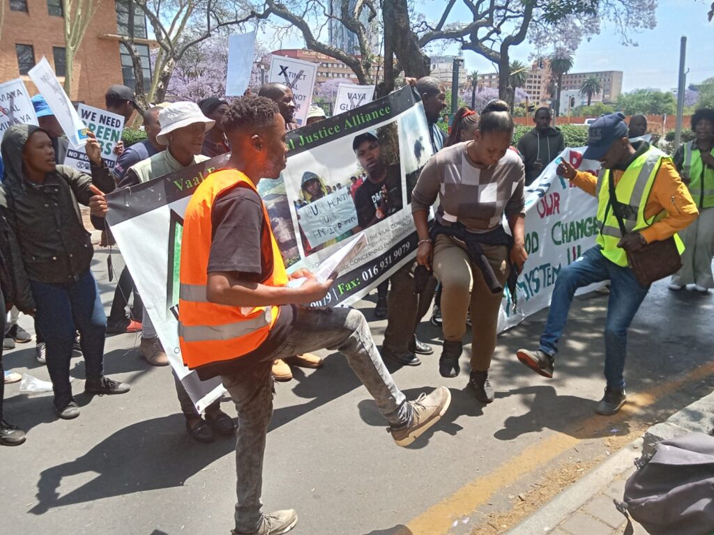 Vaal residents protest outside department of mineral resource and energy in Pretoria photos by Dimakatso Modipa