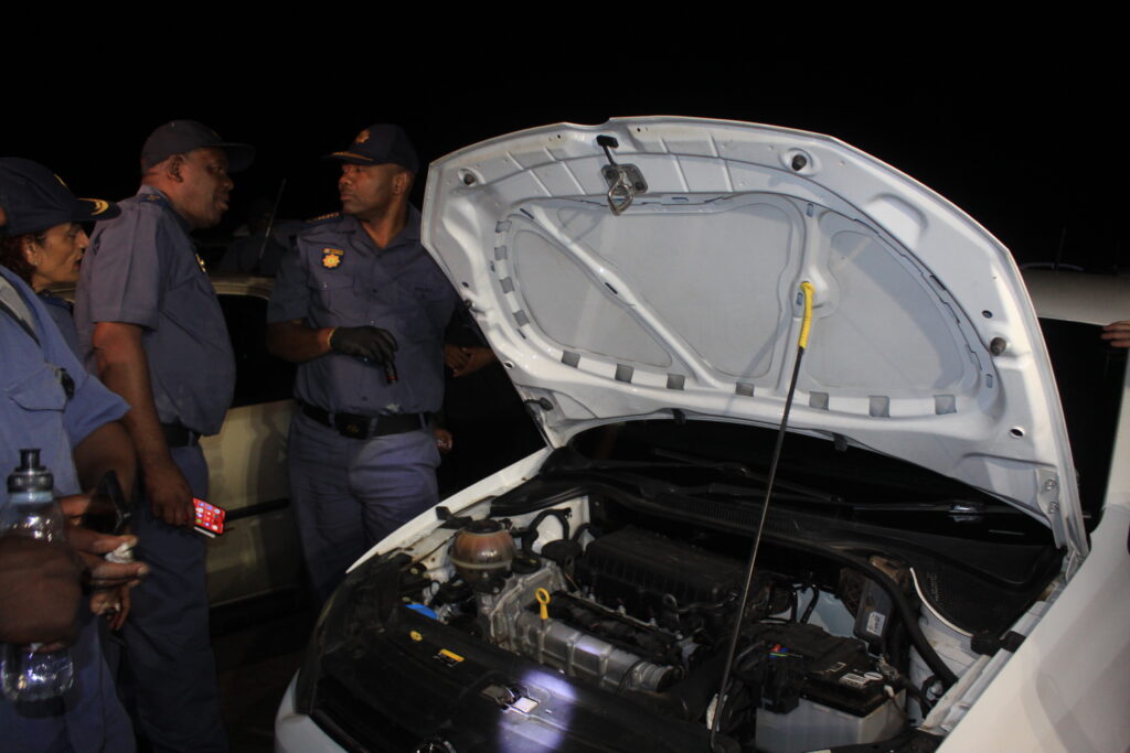 Gauteng Police Commissioner General Tommy Mthombeni at a roadblock in Mamelodi East, Tshwane photo by Dimakatso Modipa