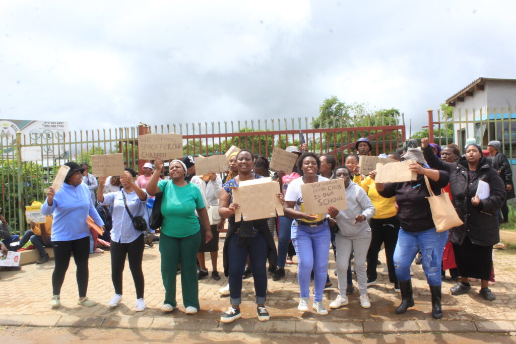 Angry parents protest outside the gate of Nellmapius Ext 6 primary school demand space for their kids' photo by Dimakatso Modipa