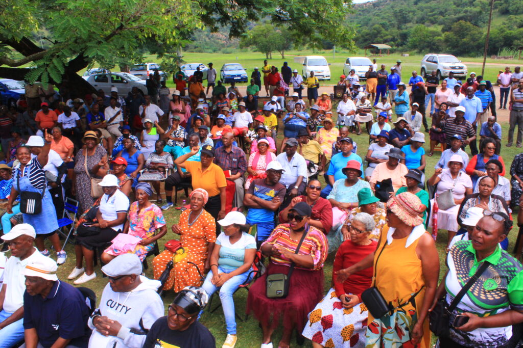 Residents of Mamelodi at a feedback meeting in Moretele Park Mamelodi west on Sunday photo by Dimakatso Modipa