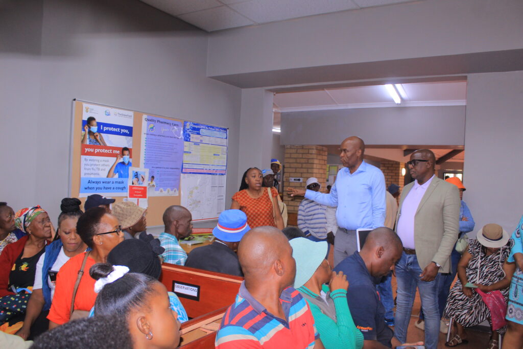 City of Tshwane Deputy mayor and MMC for finance Eugene Modise engaging with the patients at the clinic in Atteridgeville photo by Dimakatso Modipa