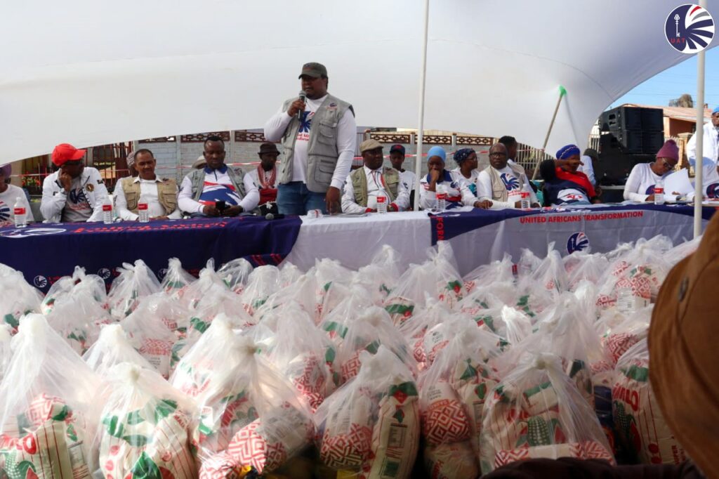 UAT Dr. Bantu Wonder Mahlatsi during the food parcels hand over 