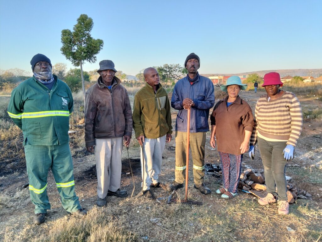 Residents who volunteer to clean illegal dumping in Mamelodi east photo by Dimakatso Modipa