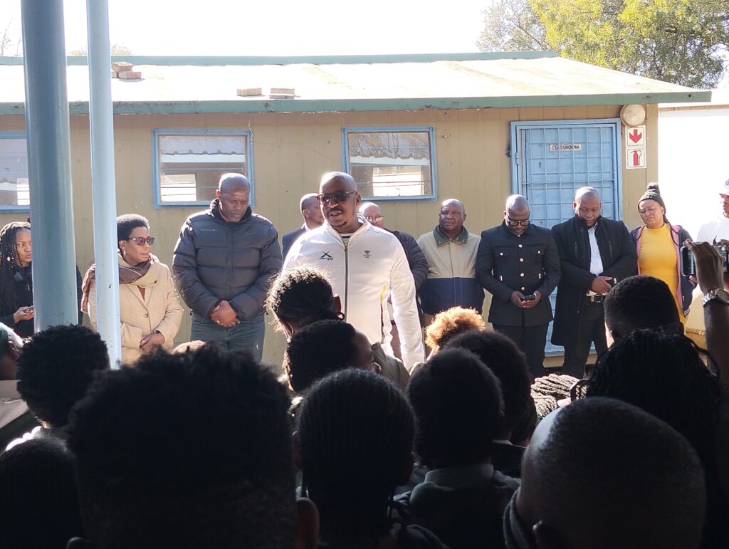 Gauteng MEC for education Matome Chiloane addressing learners of Lesedi secondary school photo by Dimakatso Modipa 