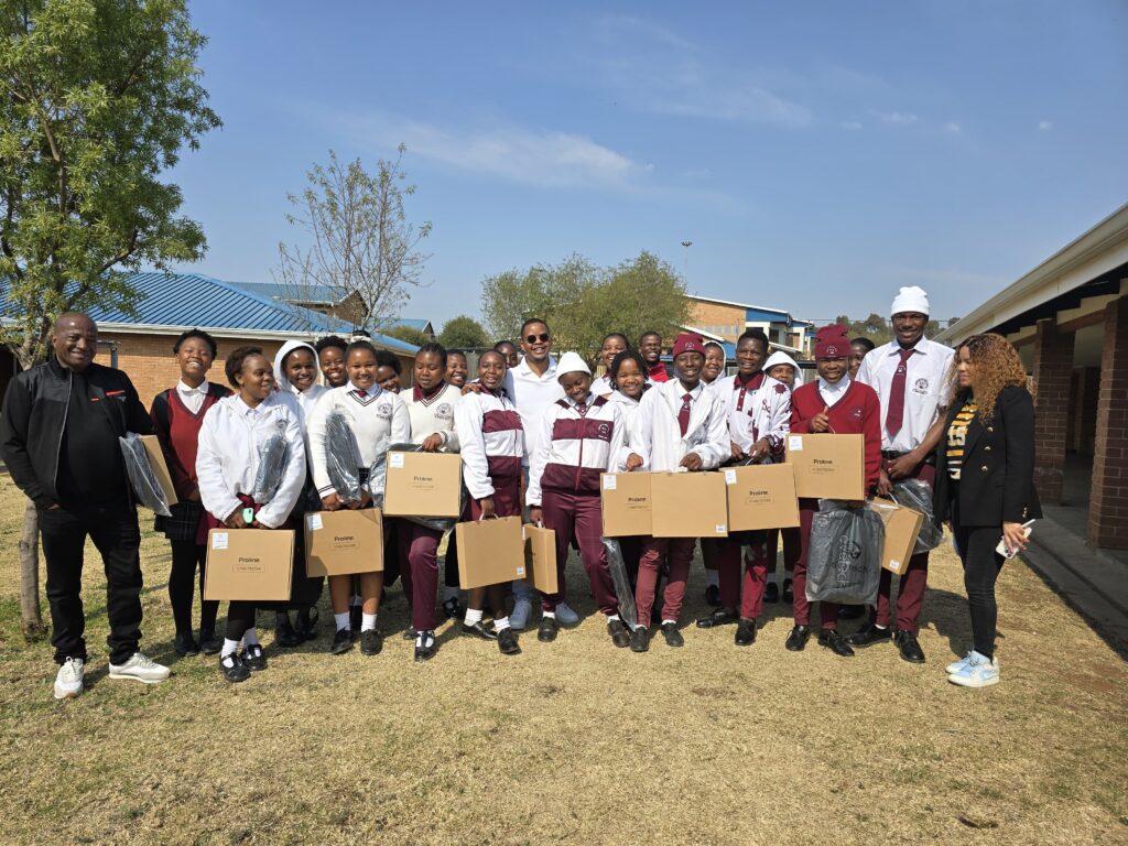 Learners of Seshego secondary and Steve Tshwete high school with their brand new laptops