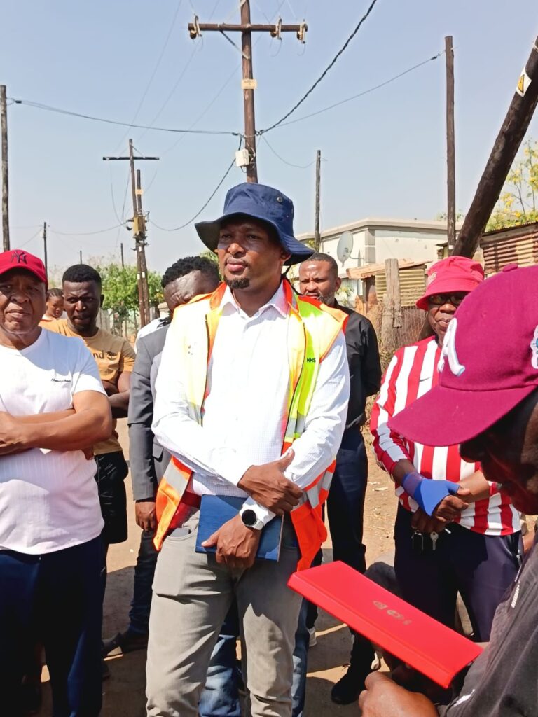 Ald Aaron Maluleka, conducted an oversight visit to Letlotlo Informal Settlement in Ward 12 and Thusanang Informal Settlement in Ward 21 in Mabopane photo supplied 