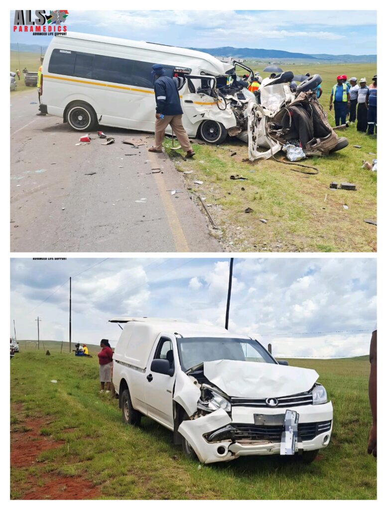 Horrific head on crash on the R61 near Beyele outside of Mathatha in the Eastern Cape photo supplied