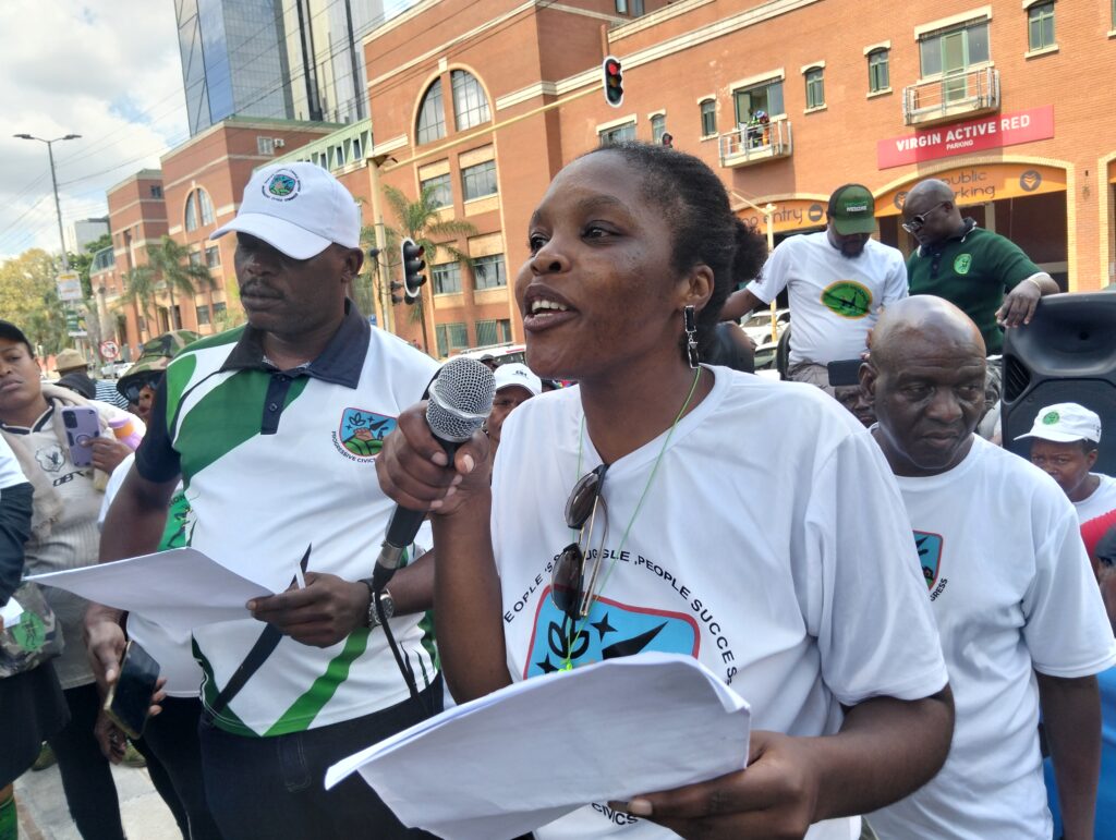 PCC member Thozama Figlan reading a Memorandum on service delivery issues photo by Dimakatso Modipa 