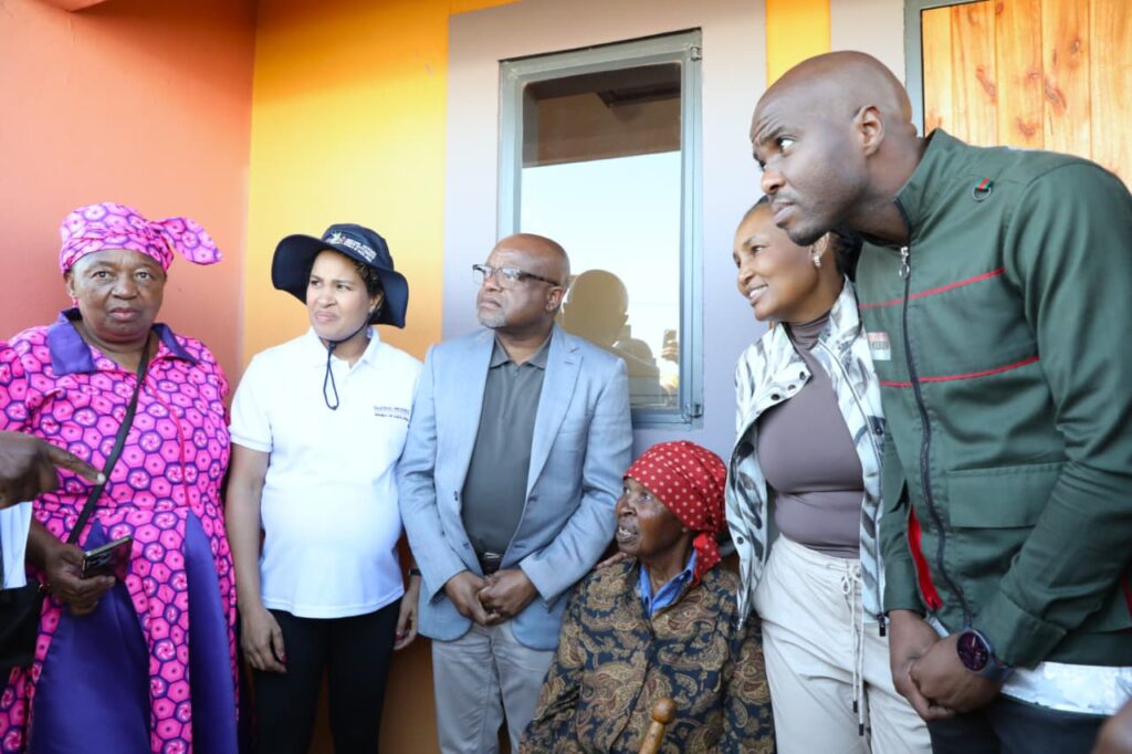 The Minister of Human Settlements, Thembi Simelane, Gauteng MEC for Human Settlements, Tasneem Motara, and City of Johannesburg Executive Mayor, Cllr Dada Morero, today joined forces to hand over 163 newly completed homes to qualifying beneficiaries at the Lufhereng Mega Project in Soweto photos supplied 