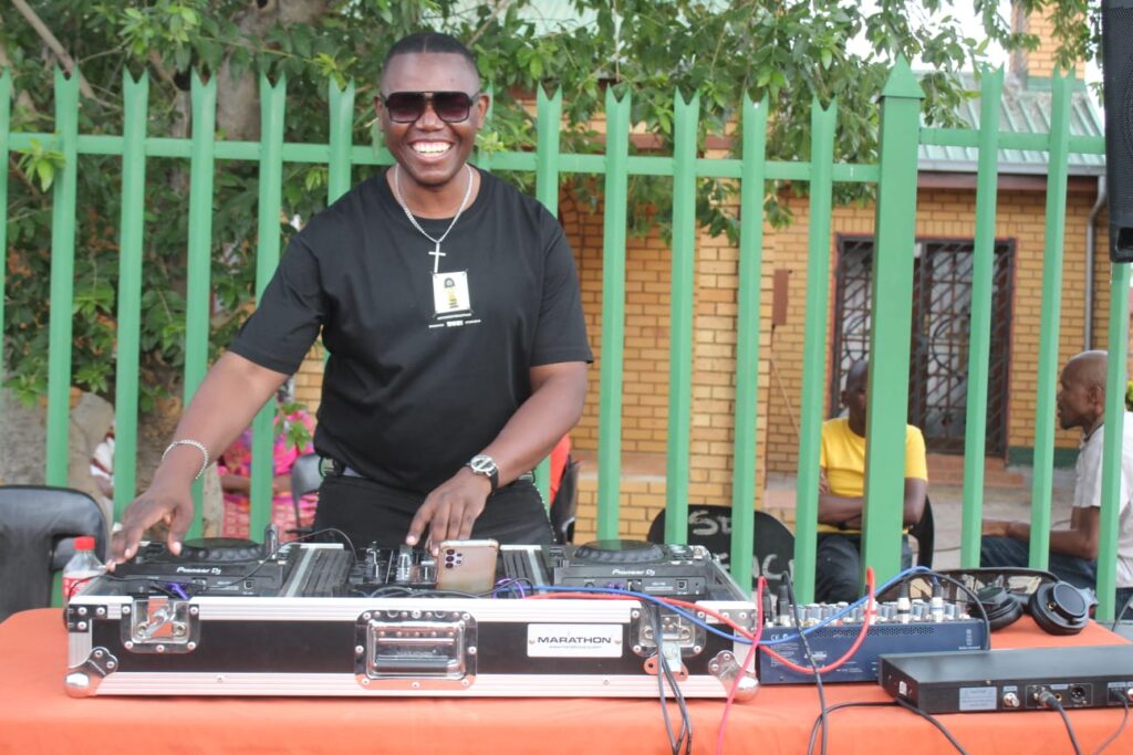 The Turntable King! DJ Jannie Boy will have Soutpan begging for more