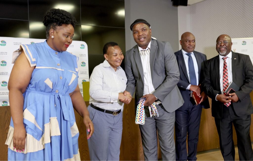 Chancellor to the Zulu Royal family iNduna Zondi meet Minister Mamoloko Kubayi to discuss illegal foreigners  crisis in South Africa photos supplied 