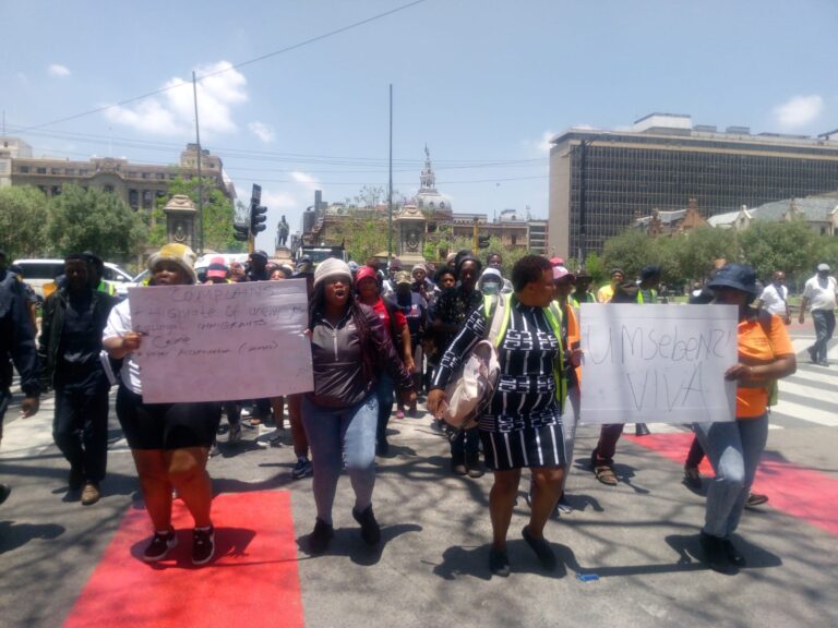 Angry residents of Tshwane including senior citizens took their frustration and anger to the capital city streets on Friday by marching peacefully to Tshwane House to hand over a memorandum of grievances to the city of Tshwane MMC of finance Peter Sutton. Residents are calling for an urgent scrapping of estimated municipality bill. Residents also demand cancellation of notorious Tshwane Ya Tima campaign, urgent fixing of Rooiwal Water Treatment Plant. The peaceful march started at Old Marabastad depot ended at Tshwane House. Senior citizens sing, dance and held placard written “where is our POP and away with estimated bills.” They gave city of Tshwane 7 working days to respond to the memorandum. The marches was led by LASCA president Tshepo Mahlangu together with LASCA members and were joined by Tshwane Parliament, Soweto Parliament, Intoyethu movement, Mzanzi Civic movement, Sisonke People’s Forum and residents of Tshwane at large. LASCA president Tshepo Mahlangu told the Tshwane Talks that we got a clear mandate and that the residents of Tshwane demand immediate scrapping of estimated bills and provision of services in a sustainable manner as enshrined in the constitution. We had been repeatedly complained about fraudulent letters of demands sent to defaulting customers by people masquerading as municipal officials wanting to extort money from residents. Residents must avoid calls from the debt collectors who are tricking them to make arrangements of erroneous bills. “We want Tshwane municipality not to disconnect services until our demands are met. Tshwane House is a crime scene and all of the councilors have failed the residents of Tshwane,” Mahlangu said. He said revenue collection campaign called #TshwaneYaTima, targeting customers whose municipal bills were in arrears to be stopped immediately in townships. We want municipality to write off of estimated erroneous debts and we want it to be implemented by the end of November 2023 during the urgent council sitting. “Residents are being tricked into footing the wrong bills incurred through corruption and maladministration in Tshwane,” he said. Mahlangu said we urgently demand speaker Ndzwanana to set up an urgent council sitting where all councilors should table a motion of writing off our deliberate arrear estimated bills, especially in Tshwane Township. Residents of Tshwane are the paymaster and it is their money that pays the city’s official salary. City employees must receive their overdue salary increase as agreed at Bargaining council and courts of law by end of November 2023 to avoid future strike that affects service delivery. National organizer Soweto Parliament Thabang Moloi said we are here to support Tshwane residents to fight this battle. This is not the first time coming and the last and next time when we come here the number will be triple. “Residents of Tshwane can’t enjoy their electricity and we call on Tshwane Ya Tima campaign to be canceled,” he said. “We are here to leave a message and if they don’t hear our message and next time when we come here we will demonstrate because we are not afraid of the police and when we come back we will destroyed everything I the city,” spokesperson of Intoyethu movement Lungile Mslngizane.