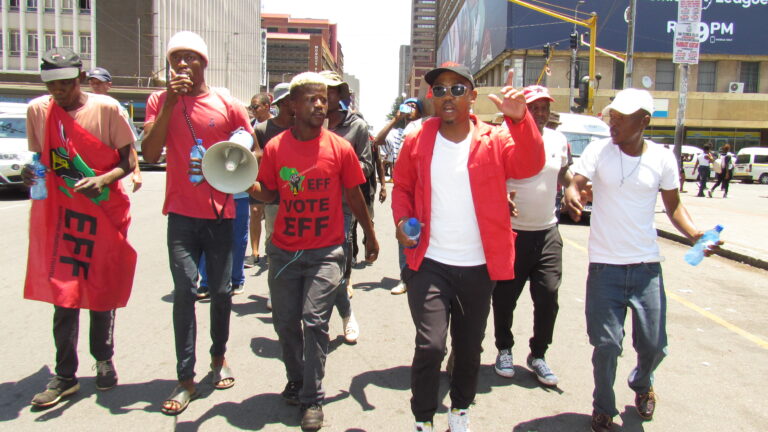 Residents of ward 80 marching at Tshwane House demand vote of no confidence against ward councilor