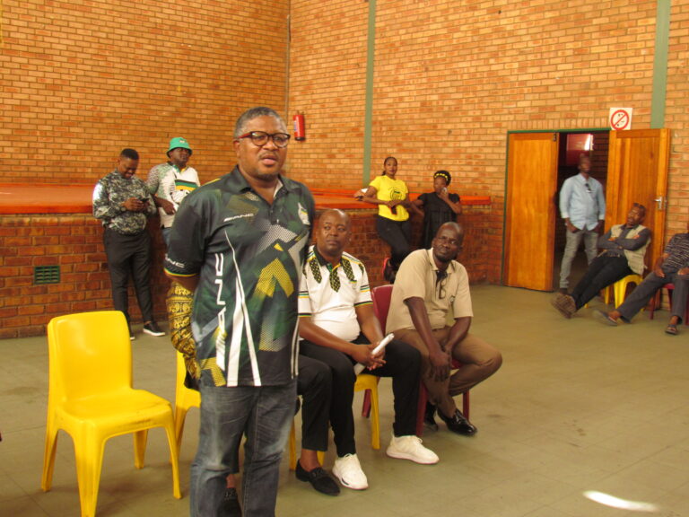 ANC Secretary General Fikile Mbalula in Mamelodi addressing residents of Ikageng about water crisis photo by Tshwane Talks