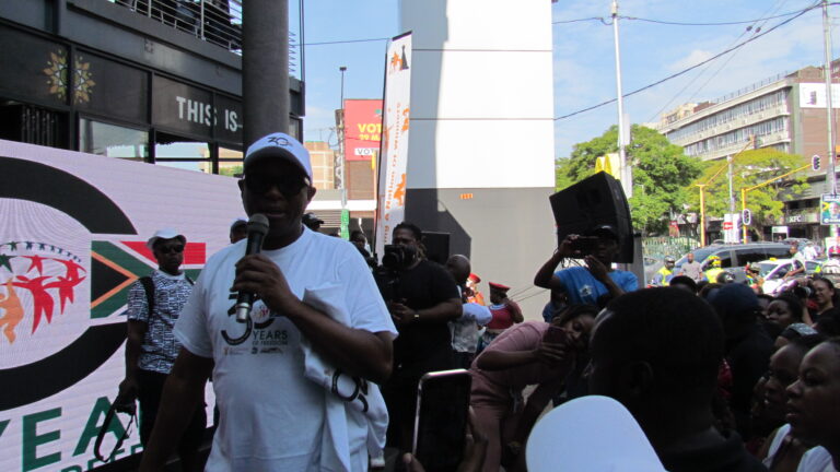 Minister of Art, Culture and Sports addressing the crowd at Sunypark mall in Tshwane photo by Dimakatso Modipa