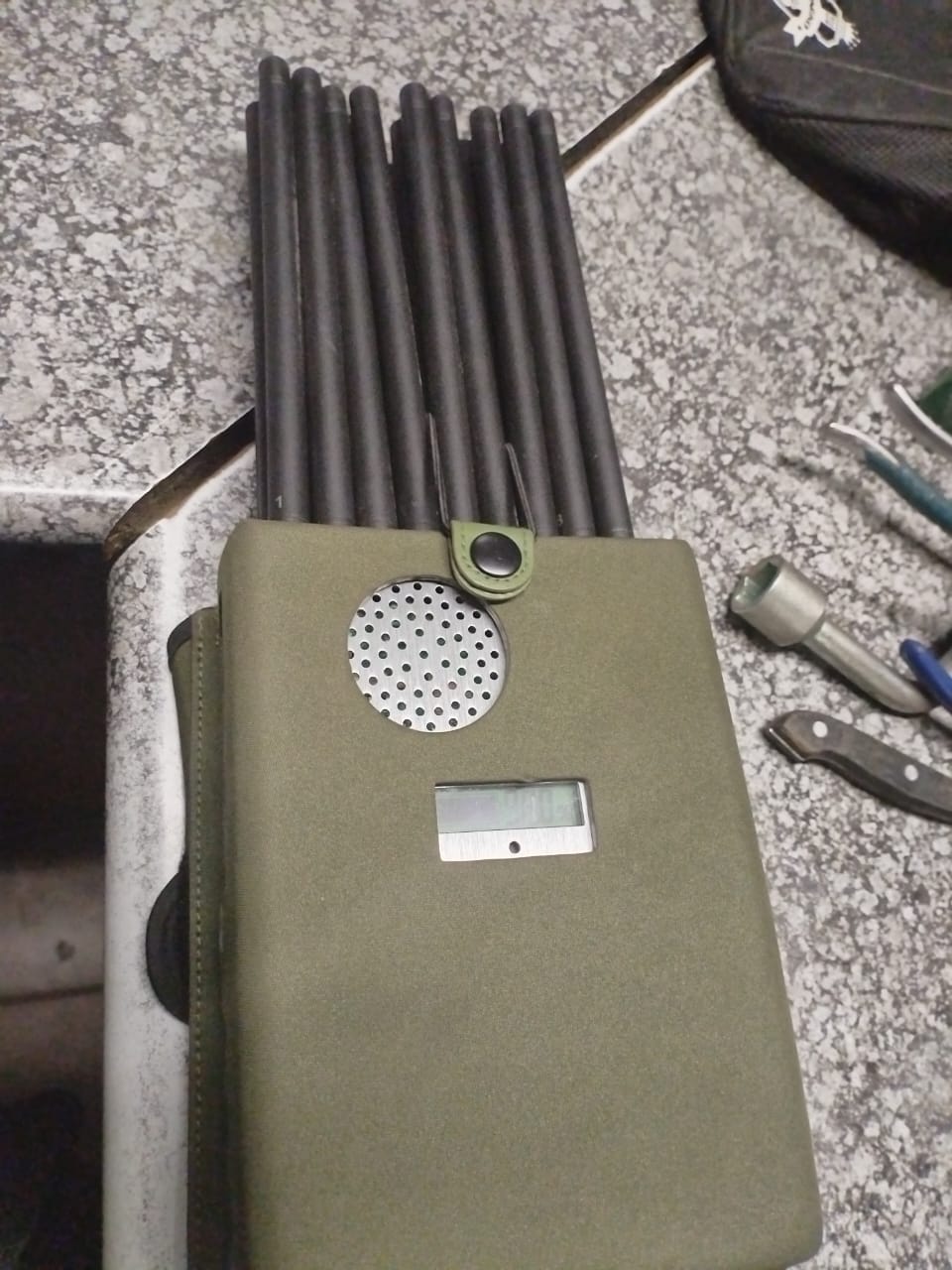 FOUR SUSPECTS ARRESTED FOR POSSESSION OF SIGNAL JAMMER AND