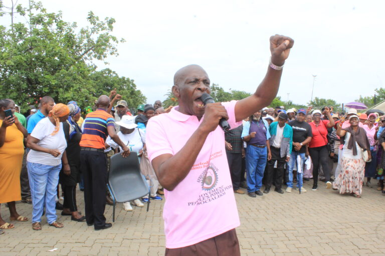 President of Concerned Residents for Service Delivery in Mamelodi Oupa Mtshweni adresses the residents of Mamelodi photo by Dimakatso Modipa
