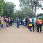 Parents queue for space in Mamelodi East Tshwane photo by Dimakatso Modipa