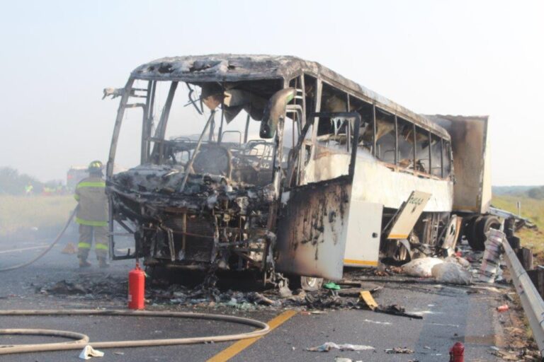 Bus-and-a-truck-collision incident on the N1 Northbound near Maubane, in Pretoria North