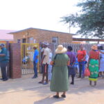 Angry parents of Pfunzo primary school in Mamelodi East protest photo by Dimakatso Modipa