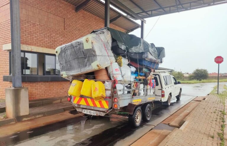 An overloaded vehicle headed to Zimbabwe photo supplied