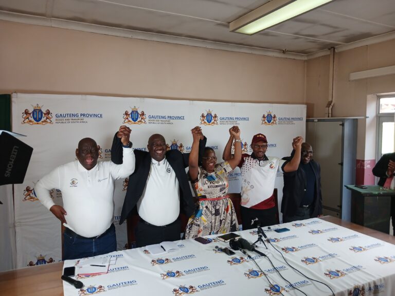 Gauteng MEC for transport Kedibone Diale-Tlabela and taxi industry bosses show happy face photo by Dimakatso Modipa