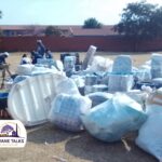 Zimbabweans going home from the Mamelodi East Police Station photo by Peter Mothiba